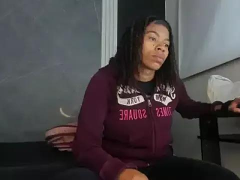 Freechat YummyDuooo on StripChat