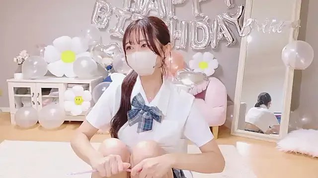 Group Yuna-ch on StripChat