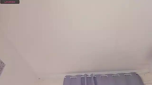 YuNabif on StripChat 